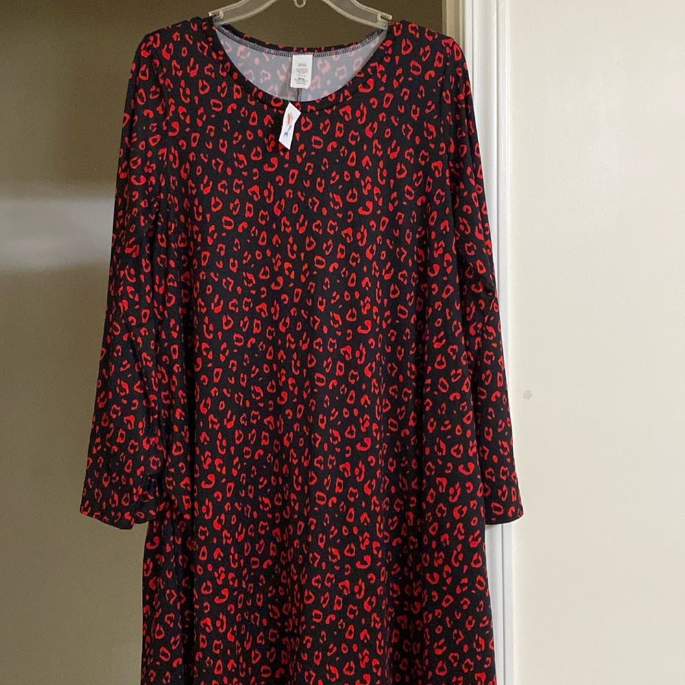 Long sleeve dress with side pockets